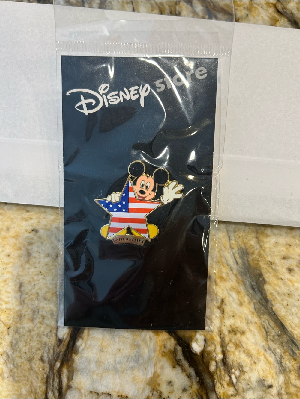 Disney Store Mickey Mouse United States Flag Star Trading Pin Vintage MIP